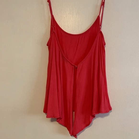 Tank - Picture 3 of 4